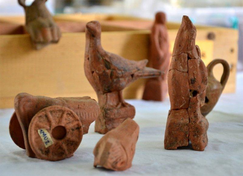 Çanakkale 2 bin yıllık oyuncak bulundu