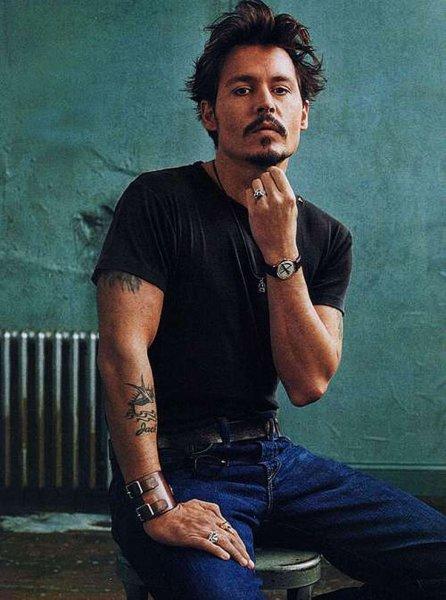 Yabancı dil konusunda parmak ısırtan ünlüler