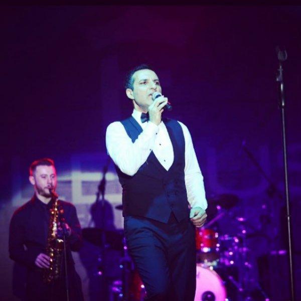 Yabancı dil konusunda parmak ısırtan ünlüler