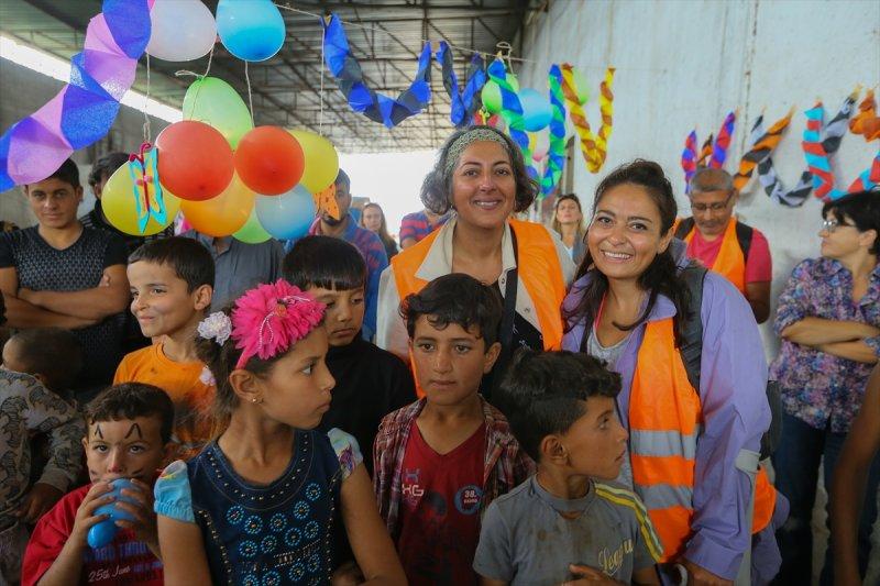 Suriyeli çocuklar için 10 dilde şarkı söylediler - Resim 22
