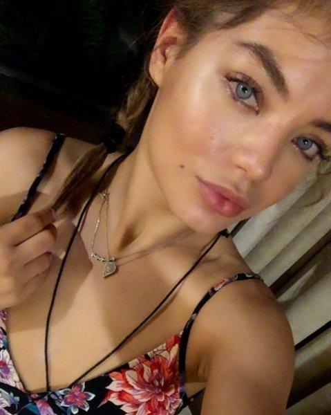 Buse Narcı göz rengini kalıcı olarak değiştirdi 