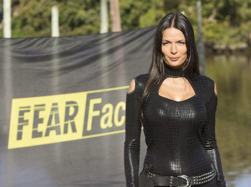 Kıvrımlarıyla nam salmış ünlü isimler 