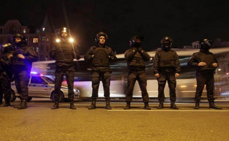 Putin'e protestolu doğum günü kutlaması