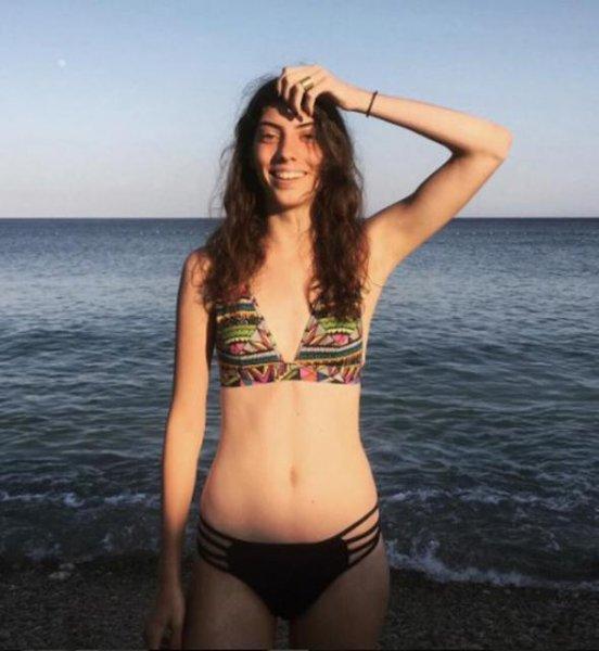 Manken Öykü Baştaş'tan takipçisine sert cevap 