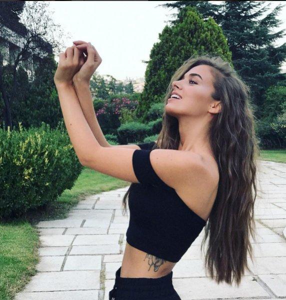 Ünlülerin en çok beğenilen sosyal medya fotoğrafları 