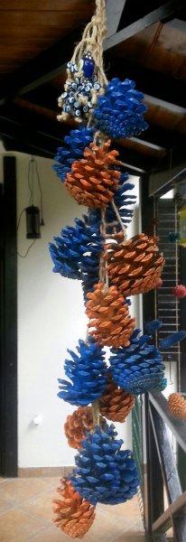 Dekorasyonda kozalak süslemeleri 