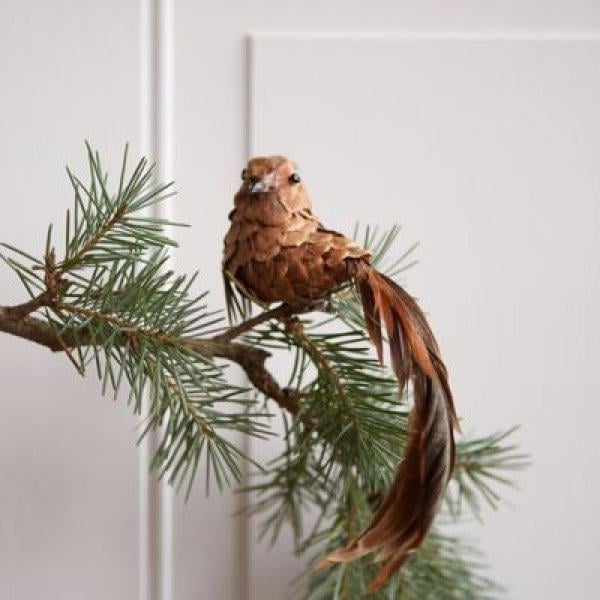 Dekorasyonda kozalak süslemeleri 