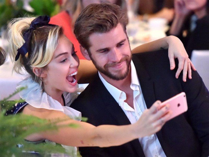 Miley Cyrus ve sevgilisi ilk kez bir film galasında