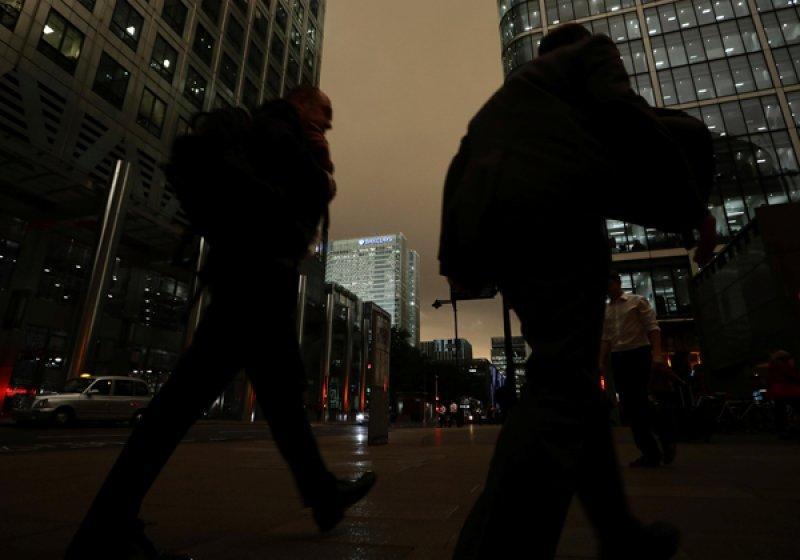 Londra'da dün hava renk değiştirdi