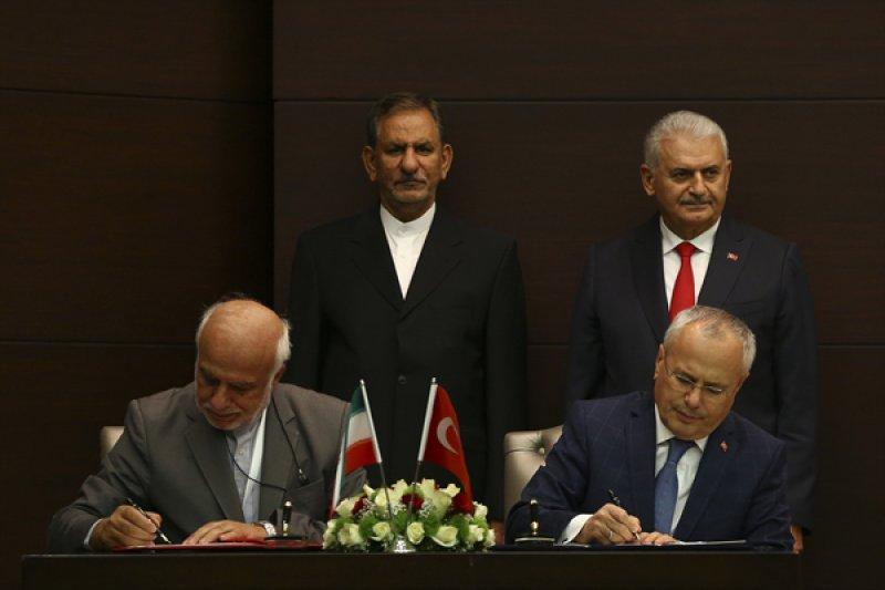 Başbakan Yıldırım, İshak Cihangiri ile basın toplantısı düzenledi - Resim 9