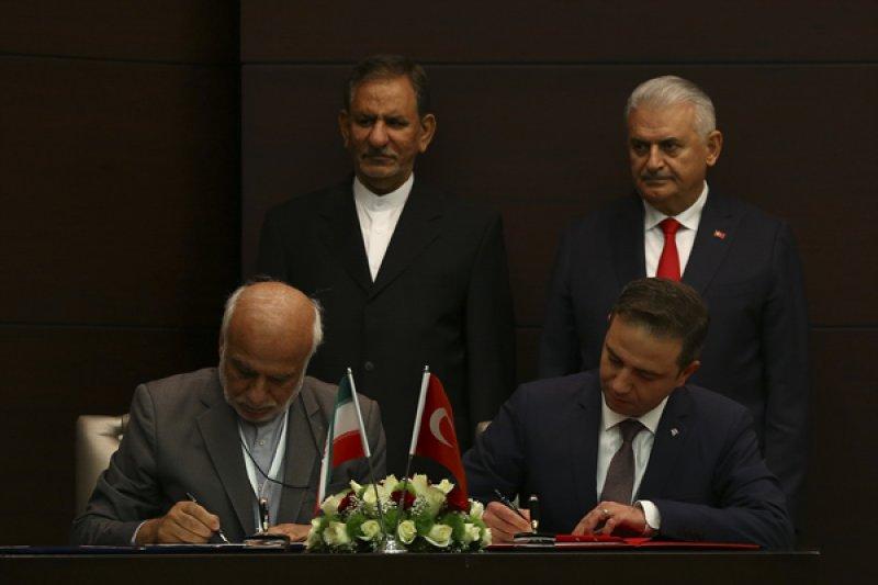 Başbakan Yıldırım, İshak Cihangiri ile basın toplantısı düzenledi - Resim 10