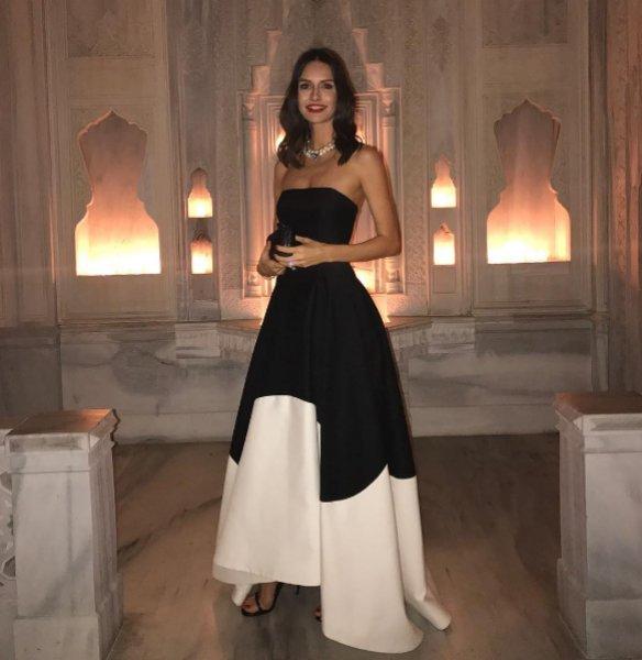 Yasemin Özilhan da estetik yaptıran ünlülerden 