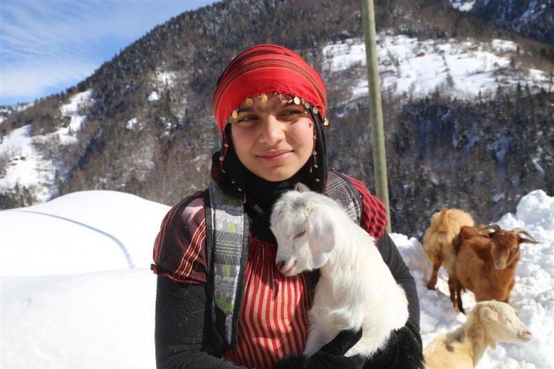 Rizeli kız Hamdu Sena Bilgin Cumhurbaşkanın özel davetlisi oldu