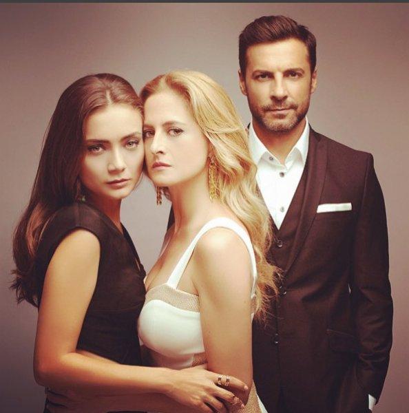 Canan Ergüder ve Kenan Ece evlendi 