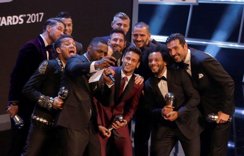 FIFA Yılın Futbolcusu Ödülü Ronaldo'nun oldu