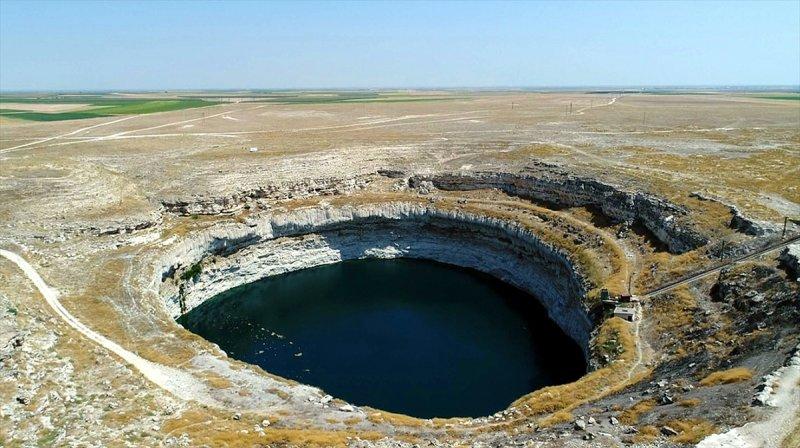 Karapınar'da bir yılda 9 obruk oluştu