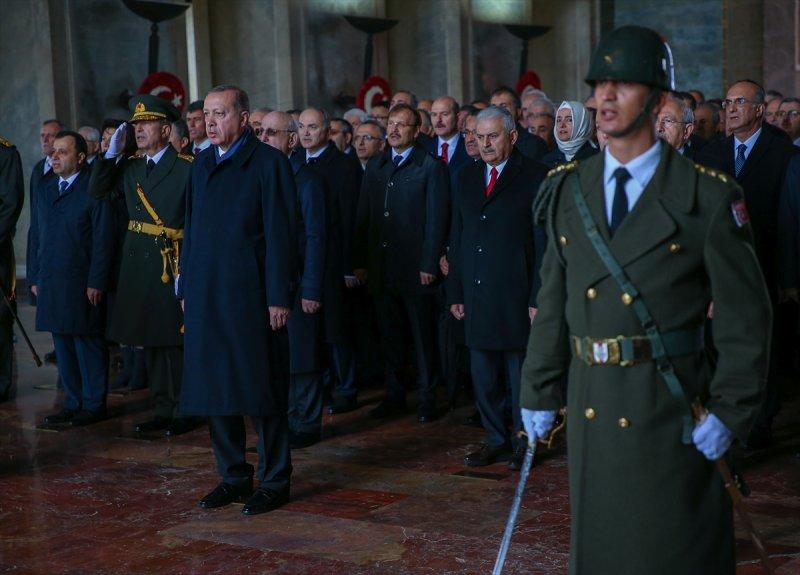 Devlet erkanı Anıtkabir'de