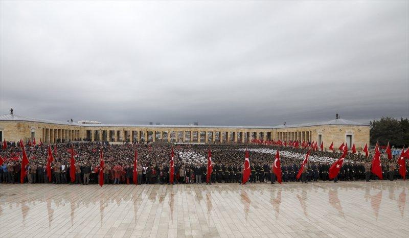 Devlet erkanı Anıtkabir'de