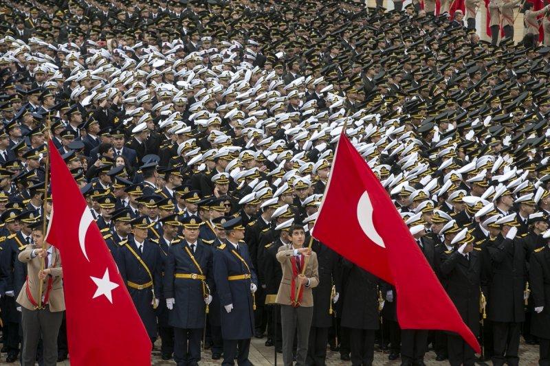 Devlet erkanı Anıtkabir'de
