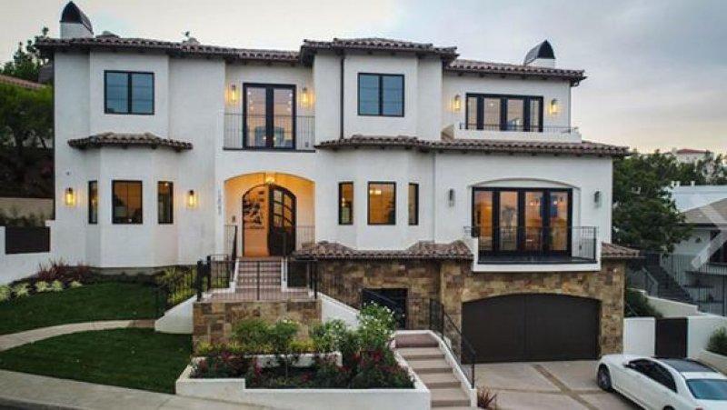 Serena Williams yeni evine taşındı 