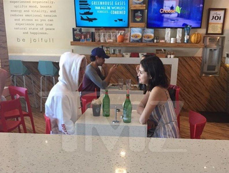 Selena Gomez  ve The Weeknd ayrıldı 