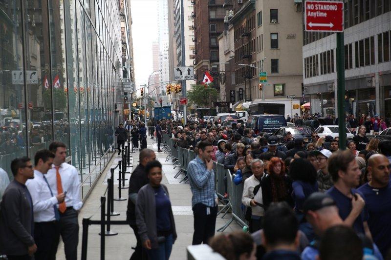 ABD'de iPhone X satışta