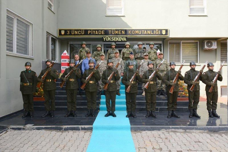 Hulusi Akar Hakkari'de