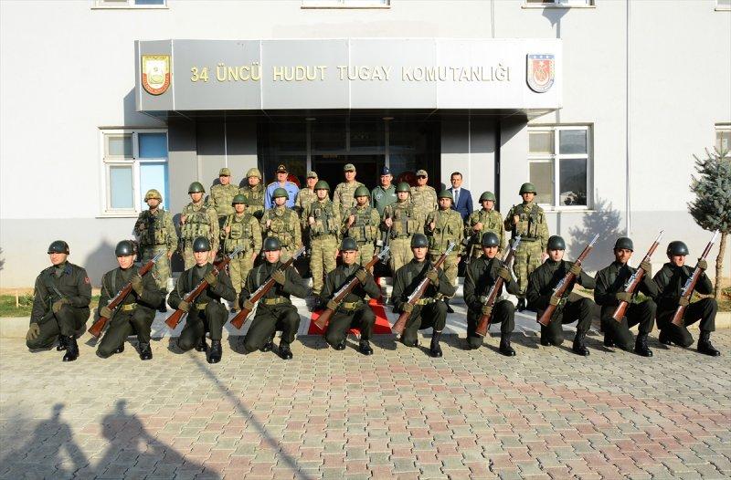 Hulusi Akar Hakkari'de