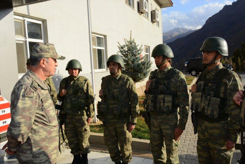 Hulusi Akar Hakkari'de