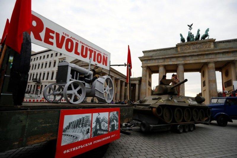 Rusya'da Bolşevik devriminin 100. yılı kutlamaları