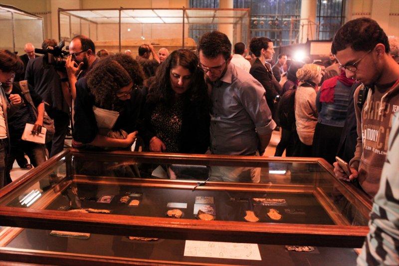 Mısır firavunu Tutankhamun'un altın koleksiyonu sergide