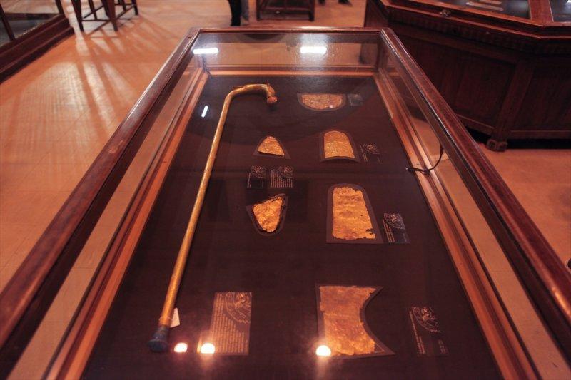 Mısır firavunu Tutankhamun'un altın koleksiyonu sergide