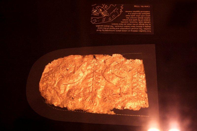 Mısır firavunu Tutankhamun'un altın koleksiyonu sergide