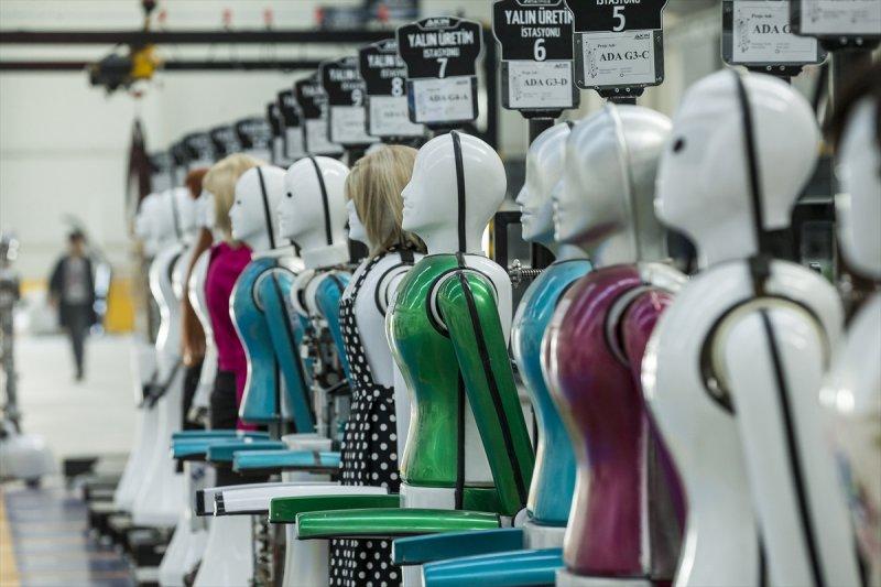 Türkiye'nin ilk insansı robot fabrikası açıldı