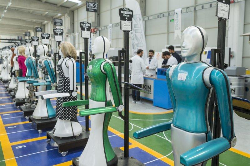 Türkiye'nin ilk insansı robot fabrikası açıldı