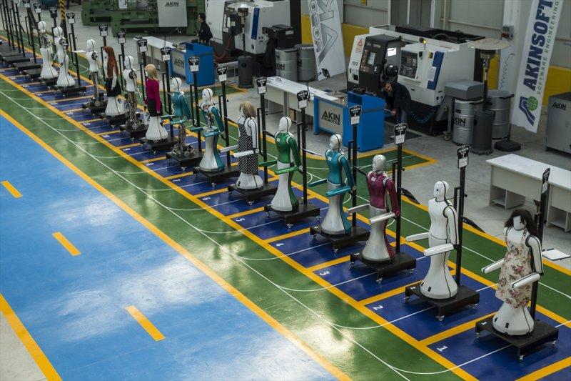 Türkiye'nin ilk insansı robot fabrikası açıldı