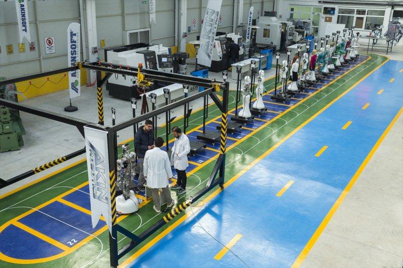 Türkiye'nin ilk insansı robot fabrikası açıldı