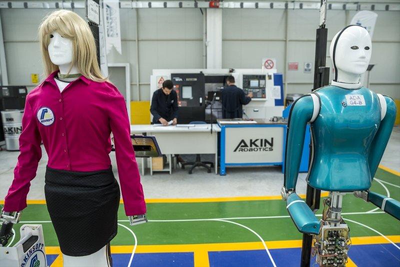 Türkiye'nin ilk insansı robot fabrikası açıldı