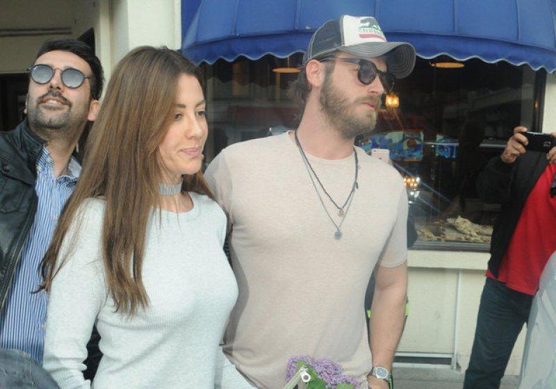 Kıvanç Tatlıtuğ ve Başak Dizer yeni evlerine taşındı