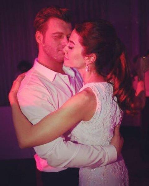 Kıvanç Tatlıtuğ ve Başak Dizer yeni evlerine taşındı