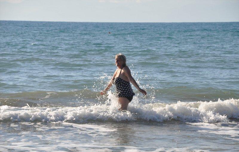 Antalya'da kasımda deniz keyfi