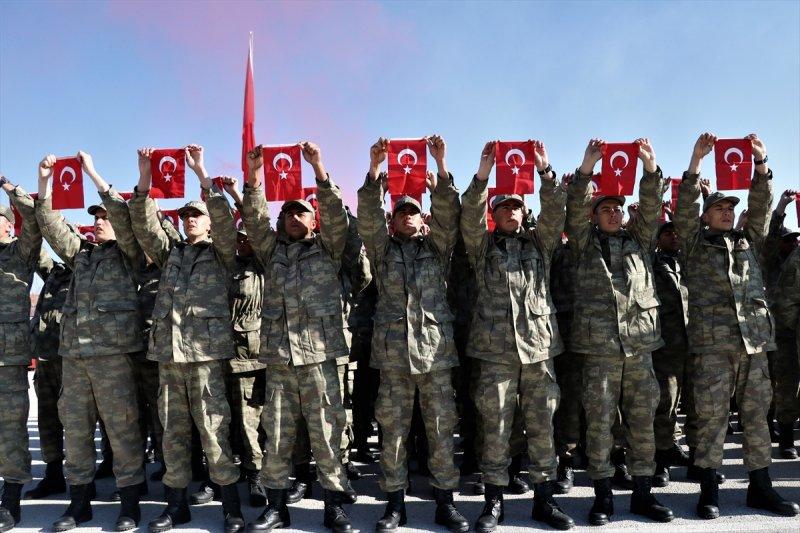 Isparta ve Burdur'da acemi erler yemin etti