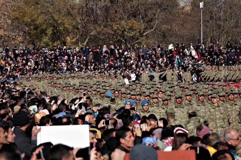 Isparta ve Burdur'da acemi erler yemin etti