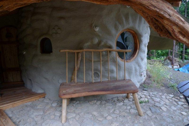 Doğa içinde yapılan oyun evi 