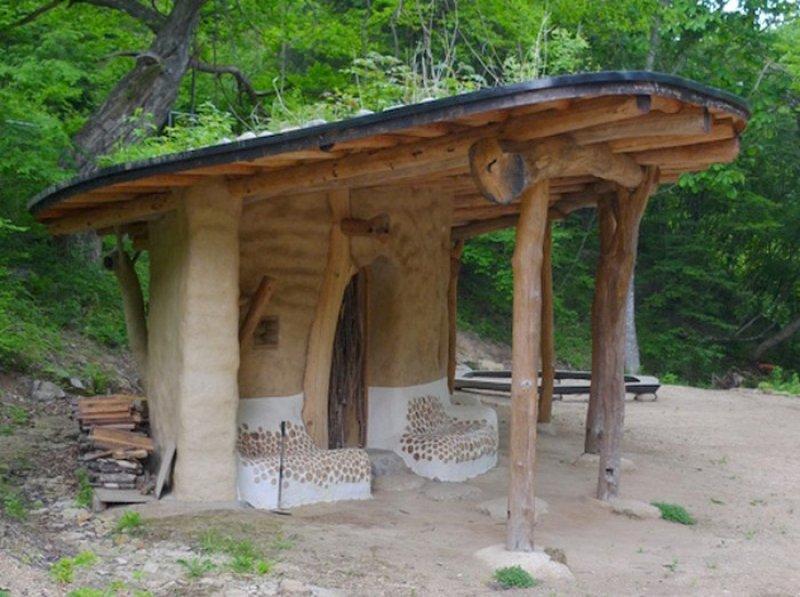 Doğa içinde yapılan oyun evi 