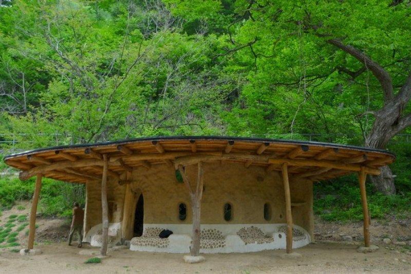 Doğa içinde yapılan oyun evi 