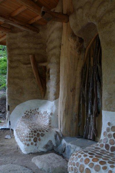 Doğa içinde yapılan oyun evi 