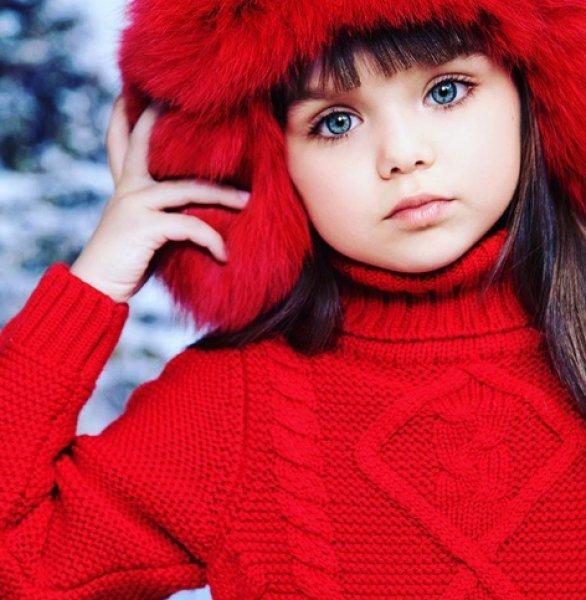 Dünyanın en güzel kız çocuğu: Anastasya Knyazeva