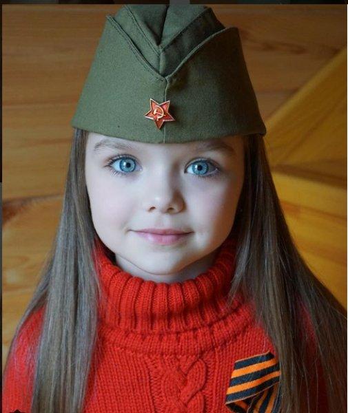 Dünyanın en güzel kız çocuğu: Anastasya Knyazeva