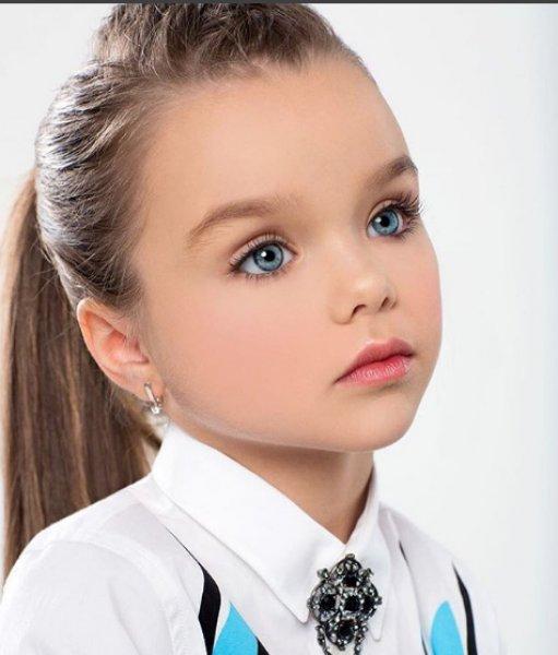 Dünyanın en güzel kız çocuğu: Anastasya Knyazeva